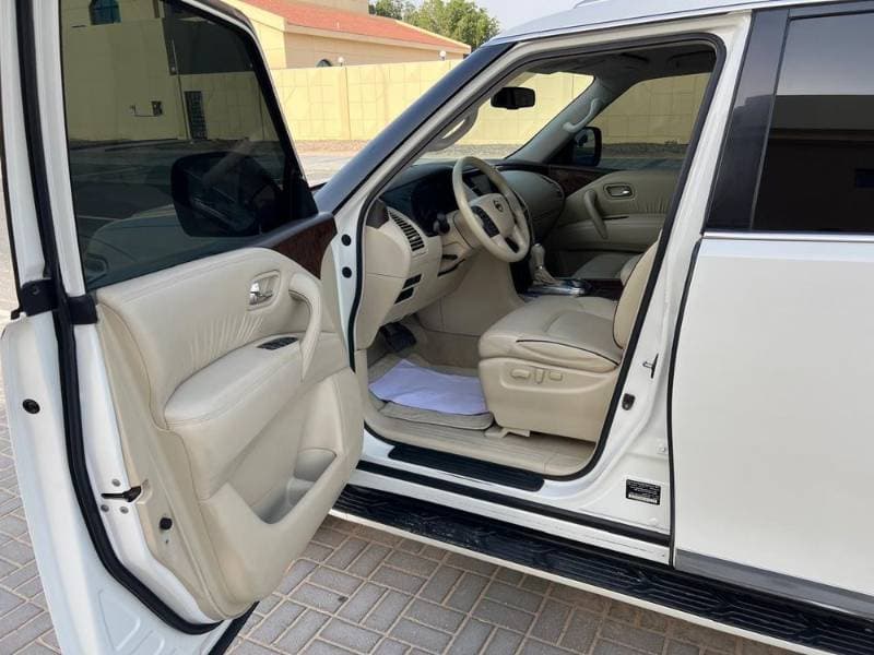 2019 Nissan Patrol thumbnail 5
