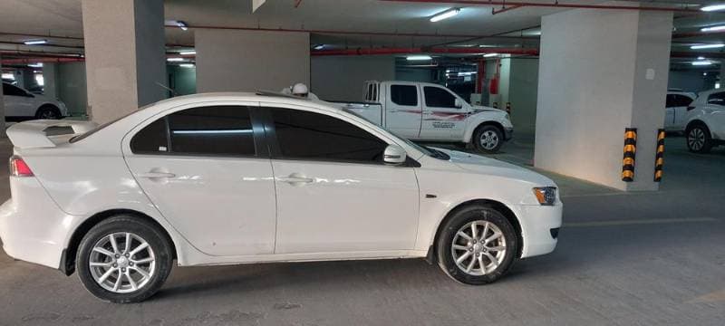 2016 Mitsubishi Lancer EX thumbnail 4