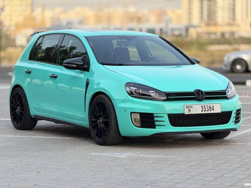 2013 Volkswagen GTI thumbnail 3