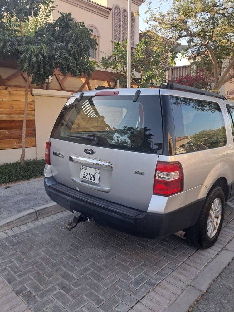 2014 Ford Expedition thumbnail 3