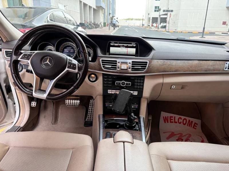 2015 Mercedes-Benz E-Class Saloon thumbnail 4