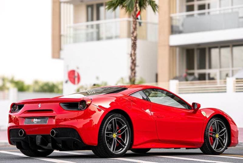 2016 Ferrari 488 thumbnail 4