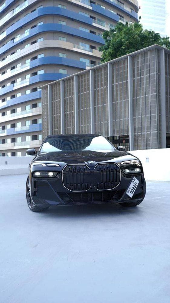 2024 BMW i7