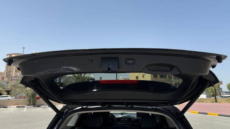 2017 Kia Sorento thumbnail 3