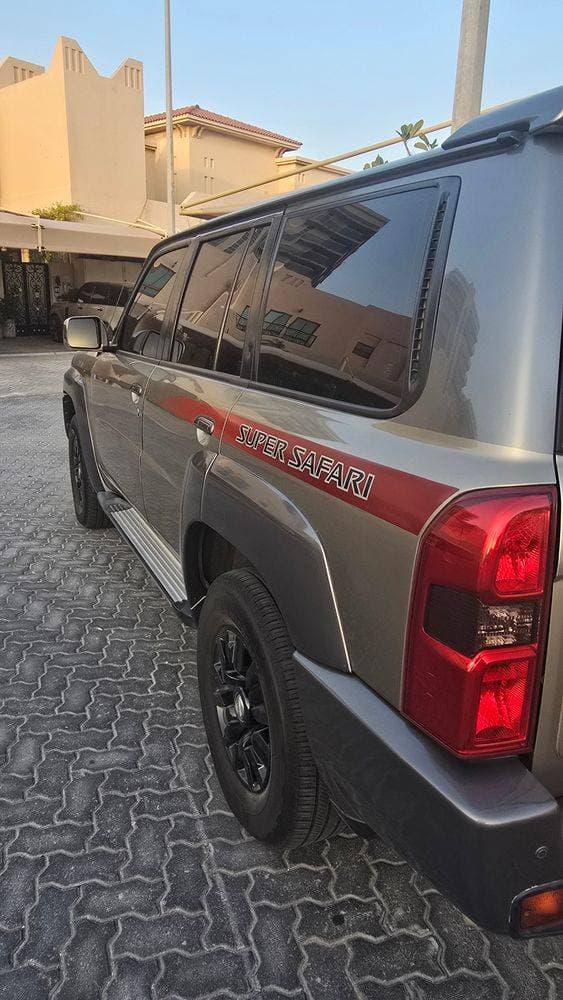 2018 Nissan Patrol Super Safari thumbnail 4