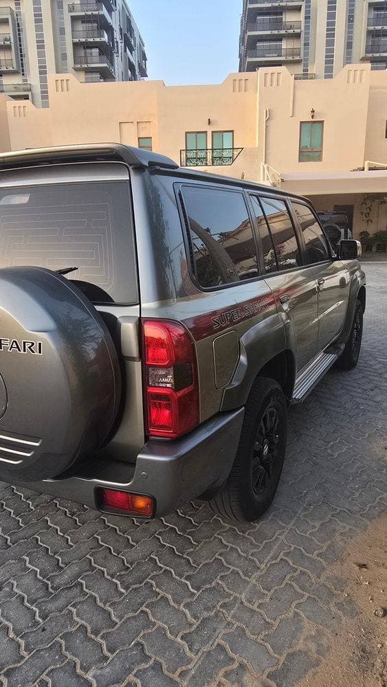 2018 Nissan Patrol Super Safari thumbnail 5