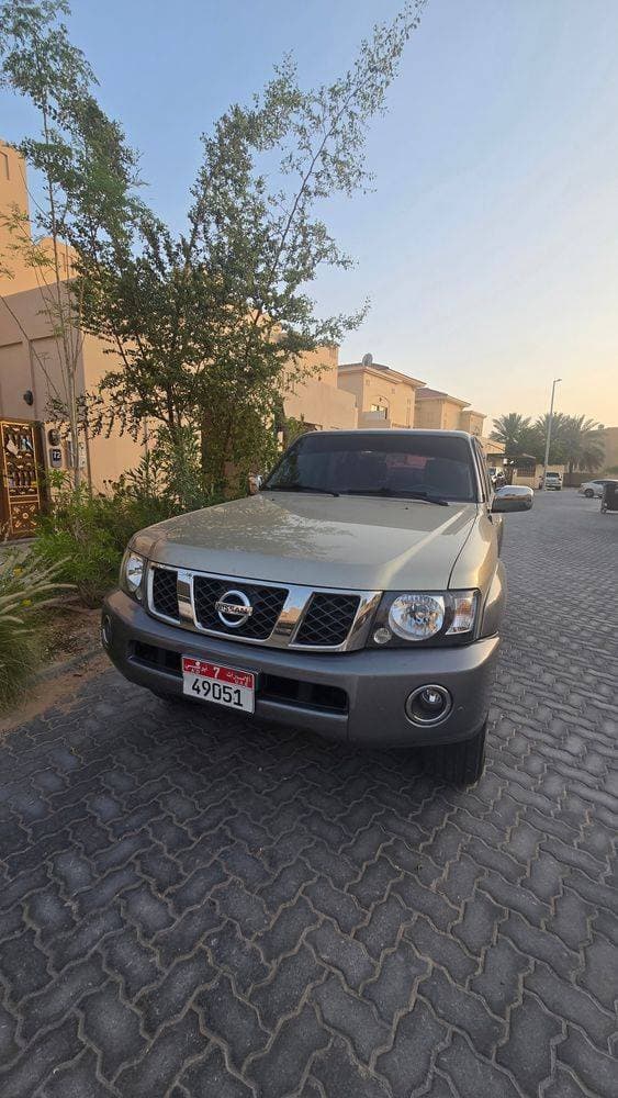 2018 Nissan Patrol Super Safari thumbnail 2
