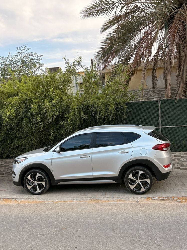 2017 Hyundai Tucson Turbo thumbnail 2