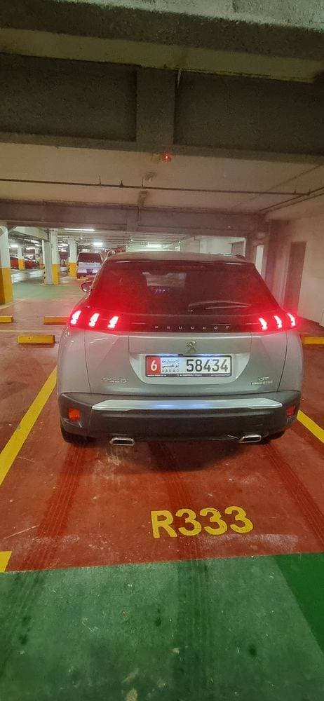 2023 Peugeot 2008 thumbnail 4