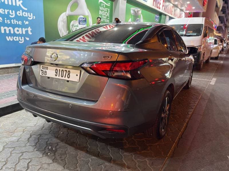 2020 Nissan Versa thumbnail 3