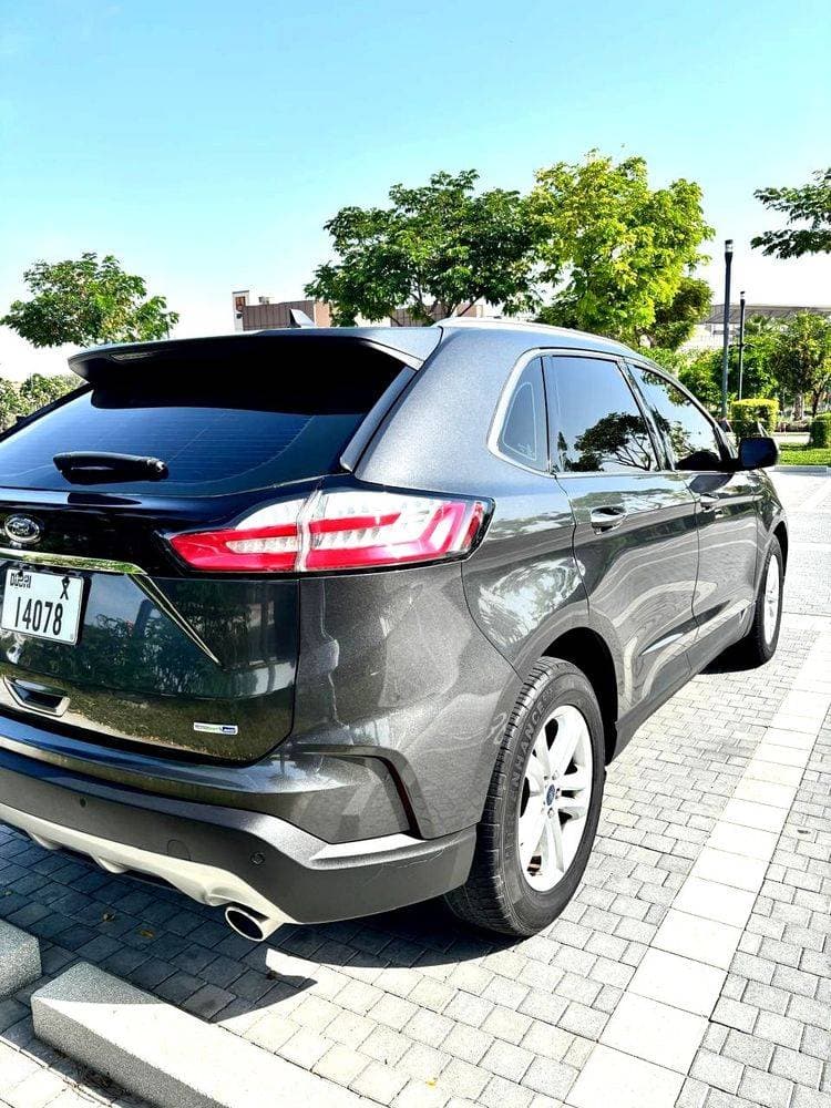 2019 Ford Edge thumbnail 3