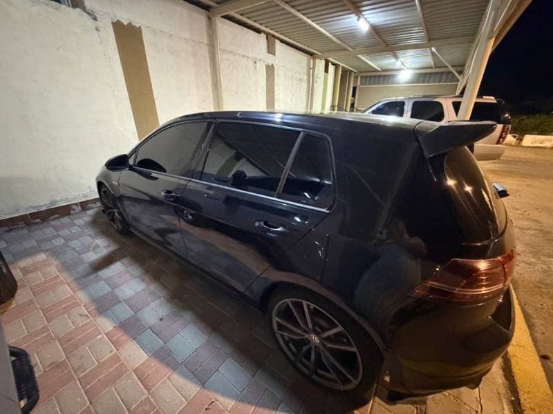 2014 Volkswagen Golf GTI thumbnail 4