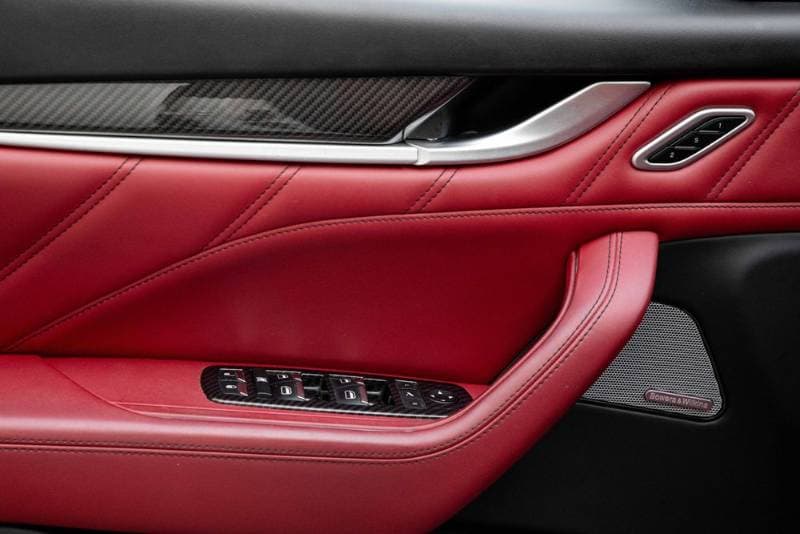 2021 Maserati Levante thumbnail 8