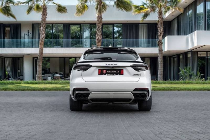 2021 Maserati Levante thumbnail 4