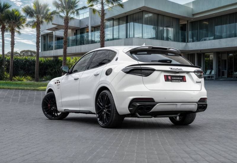 2021 Maserati Levante thumbnail 5