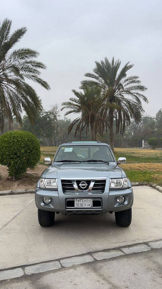 2002 Nissan Patrol thumbnail 2