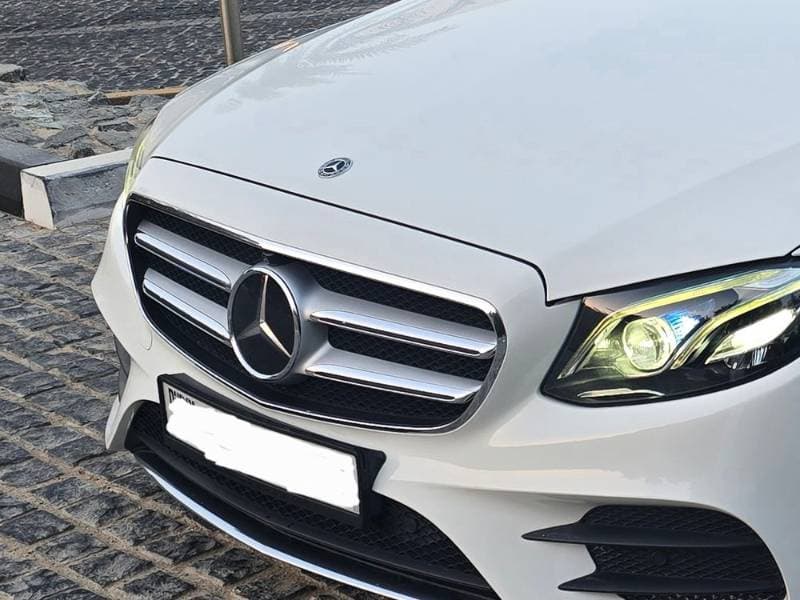 2018 Mercedes-Benz E-Class thumbnail 3