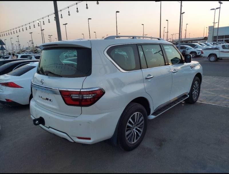 2020 Nissan Patrol thumbnail 4