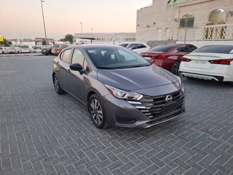 2024 Nissan Versa thumbnail 3