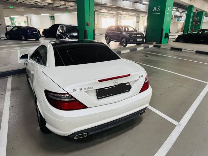 2012 Mercedes-Benz SLK-Class thumbnail 3
