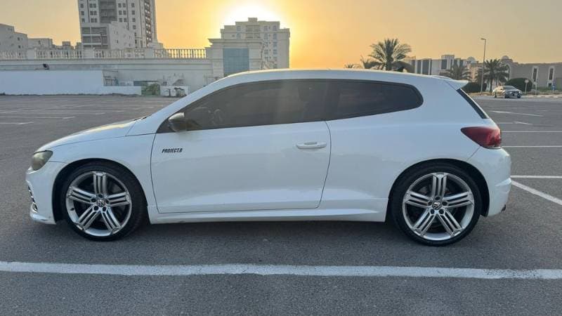2014 Volkswagen Scirocco R thumbnail 2