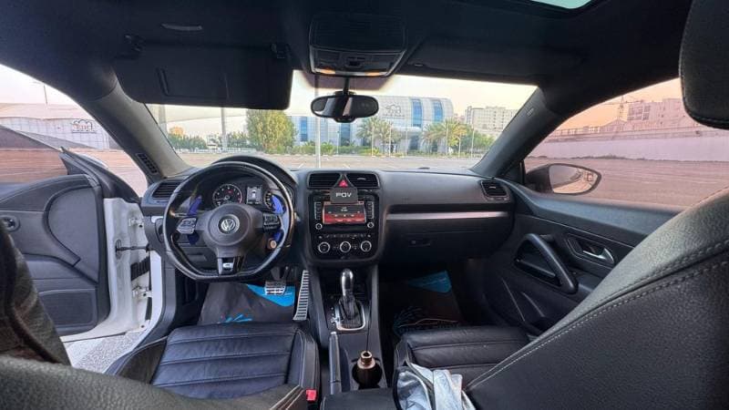 2014 Volkswagen Scirocco R thumbnail 3