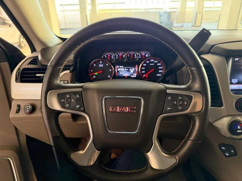 2015 GMC Yukon thumbnail 3