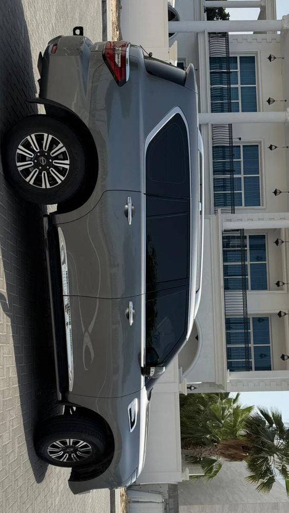2023 Nissan Patrol thumbnail 4
