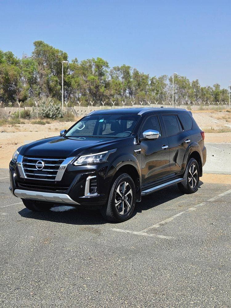 2025 Nissan Xterra thumbnail 2