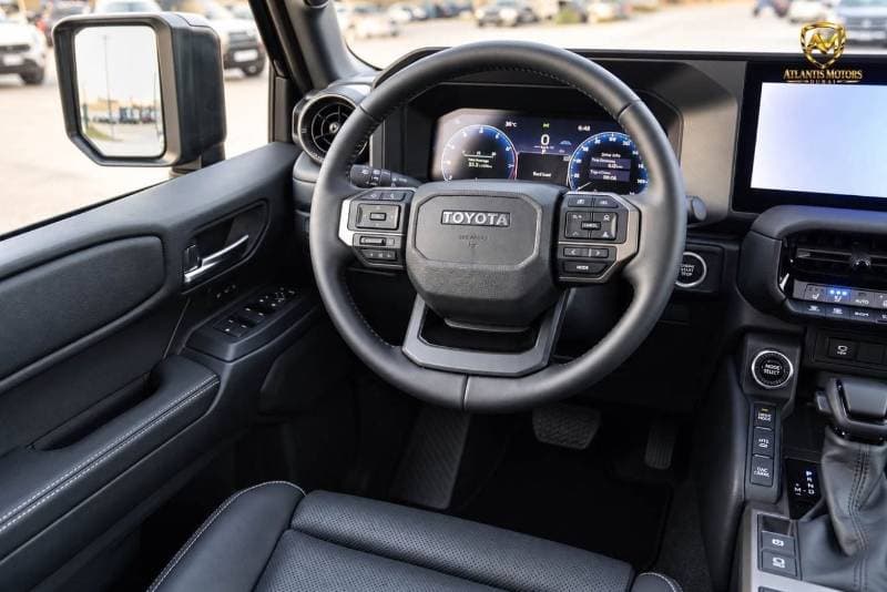 2027 Toyota Prado VXR thumbnail 5