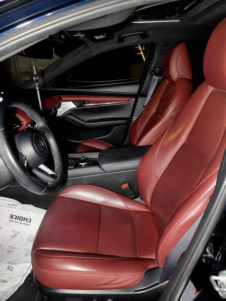 2021 Mazda 3 Hatchback thumbnail 3