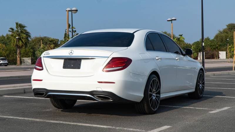 2019 Mercedes-Benz E-Class thumbnail 5