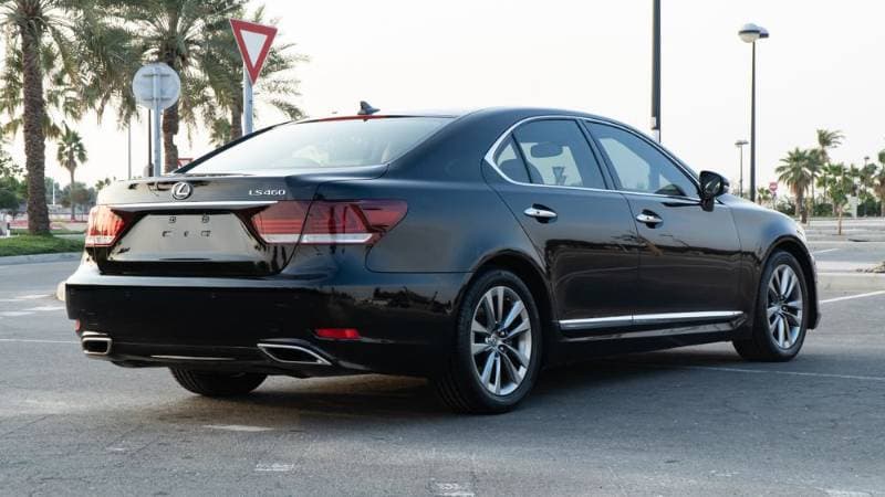 2013 Lexus LS 460 thumbnail 4