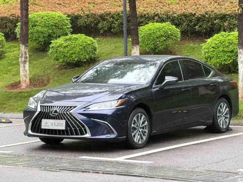 2023 Lexus ES