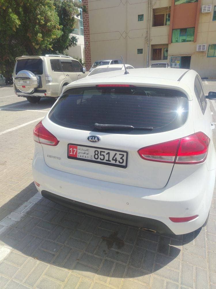 2016 Kia Cerato Hatchback thumbnail 3