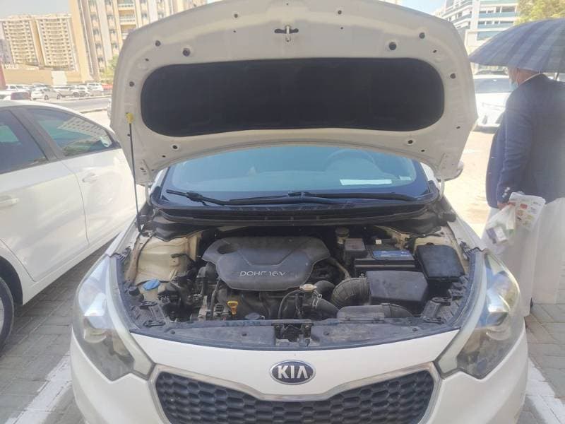 2016 Kia Cerato Hatchback thumbnail 4