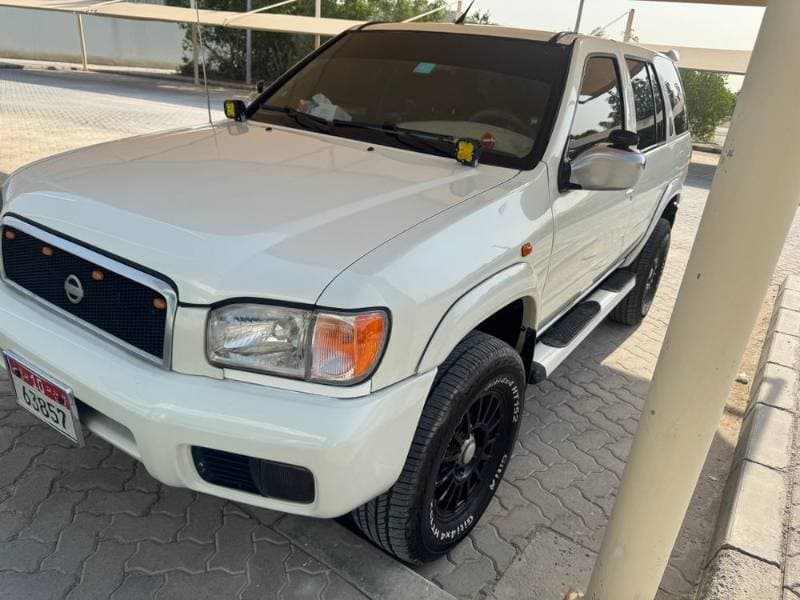 2003 Nissan Pathfinder thumbnail 4