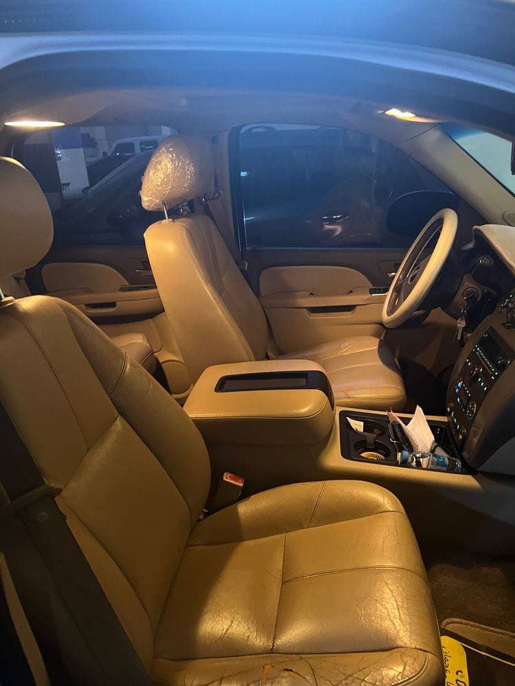 2012 Chevrolet Tahoe thumbnail 3