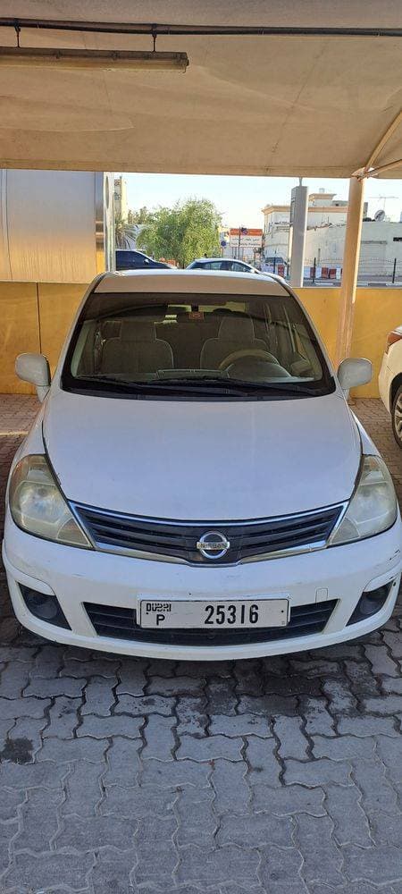 2011 Nissan Tiida thumbnail 5
