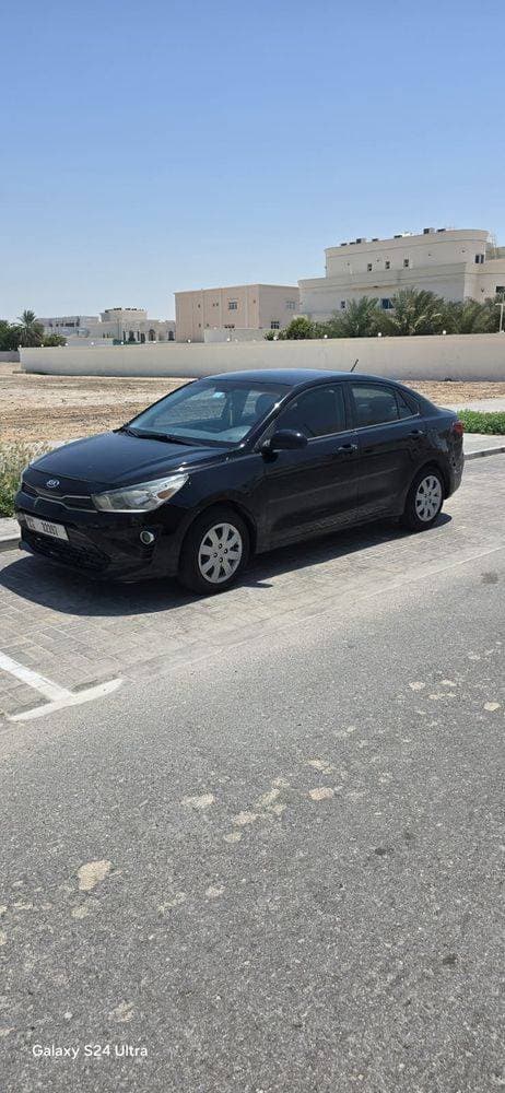 2023 Kia Rio thumbnail 3