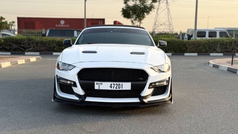 2021 Ford Mustang thumbnail 3