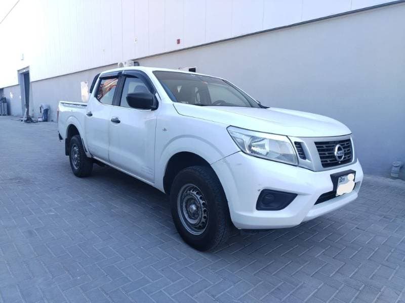 2020 Nissan Navara thumbnail 3
