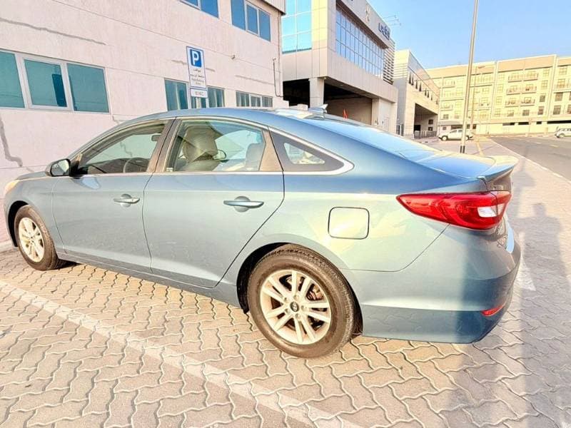 2015 Hyundai Sonata thumbnail 4