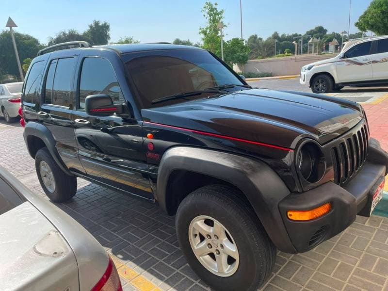 2004 Jeep Liberty thumbnail 2