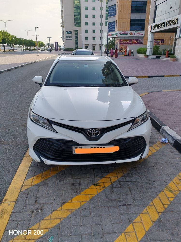 2018 Toyota Camry thumbnail 4