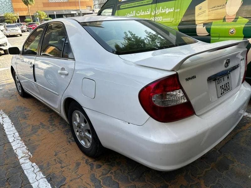 2004 Toyota Camry thumbnail 3