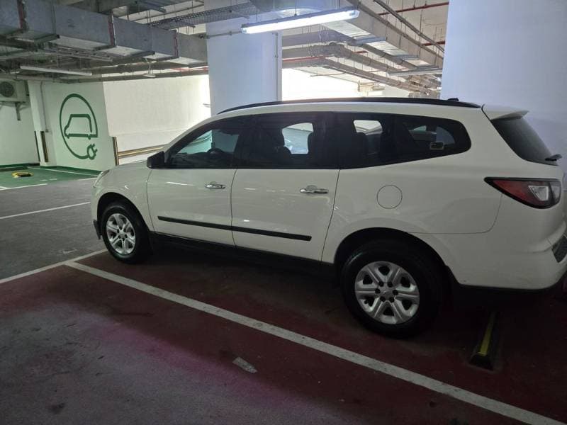2015 Chevrolet Traverse thumbnail 2