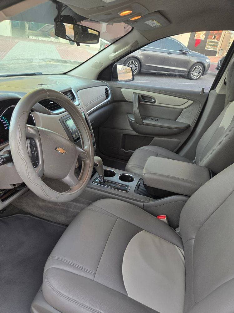 2015 Chevrolet Traverse thumbnail 3
