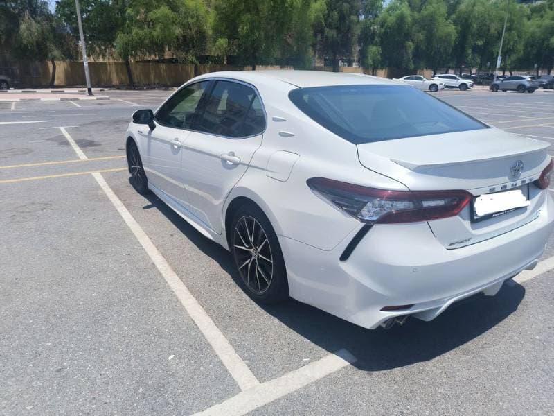 2021 Toyota Camry thumbnail 2