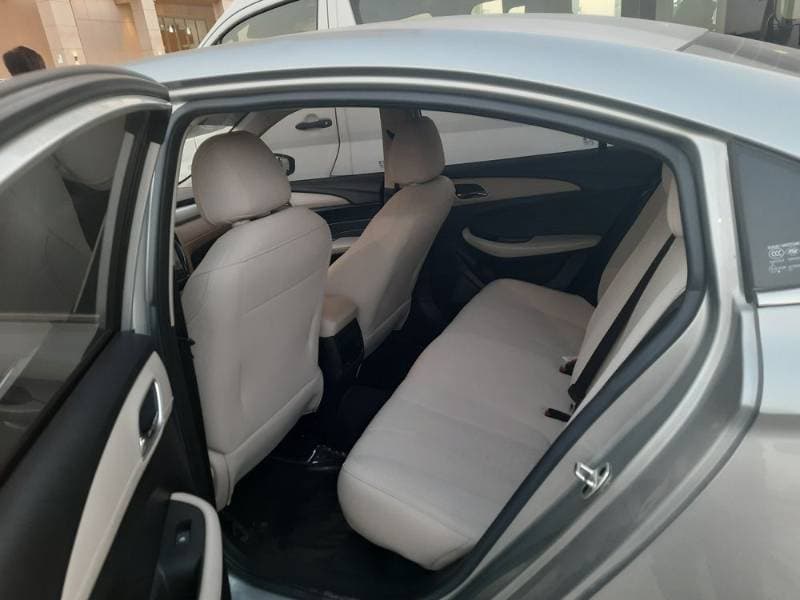 2021 MG 5